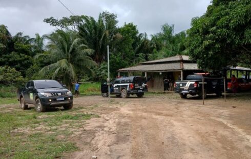 Após 15 anos de abusos e gravidez, jovem foge e padastro é preso em crise de fúria