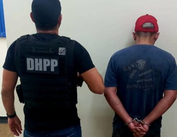 Suspeito de perseguir e matar mulher com facadas no tórax é preso