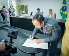 Coronel Flexa é empossado no lugar de Kaká Barbosa