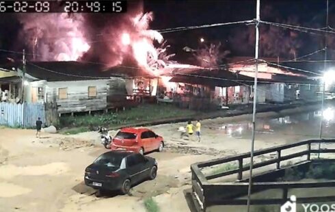 Incêndio se espalha com rapidez, ameaça casas vizinhas e assusta moradores no Paraíso