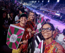 Família do Amapá se emociona no 1º ensaio técnico da Mangueira