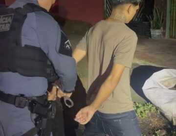 Em festa de aparelhagem lotada, jovem é preso vendendo drogas