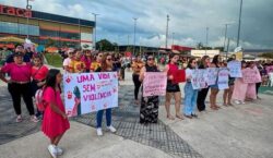 Caso Anna Paula: ato reúne centenas e pede fim da violência contra mulheres