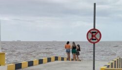 Mesmo após 2ª morte em menos de um ano, rampa náutica segue sem placa de alerta e livre para banho
