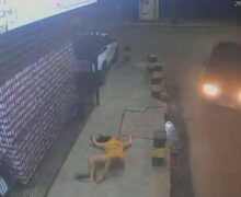 O que a policia já sabe sobre a mulher que se atirou de carro