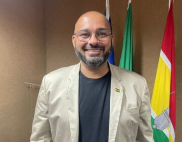 8 meses após o Macapá Verão, Caetano diz que não havia processos prontos para pagar artistas