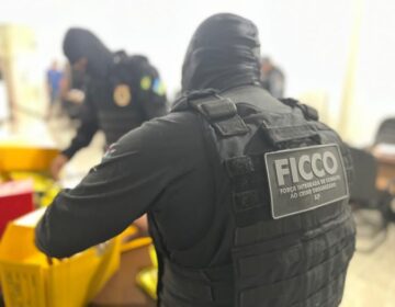 ‘Laranja’ tenta recuperar picape de líder de facção e é preso