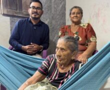 Ex-escravizada chega aos 117 anos precisando de cadeira de rodas e fraldas como presentes