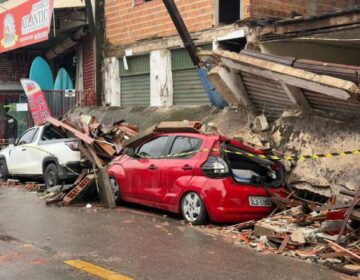 Dono de prédio onde marquise esmagou carros é notificado pelos Bombeiros