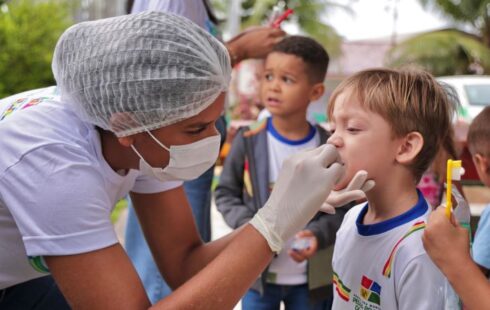 ‘Dia B da Saúde Bucal’ leva prevenção às escolas de Pedra Branca