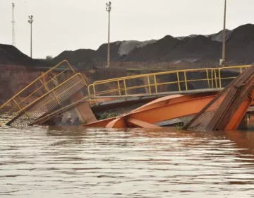 Desabamento de porto: Caso da Boate Kiss estimula famílias a pedir desarquivamento do processo