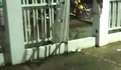 Motociclista tem corpo arremessado para dentro de escola: ‘parou de respirar’