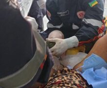 Parto de emergência é realizado em ambulância após resgate aéreo entre Afuá e Macapá