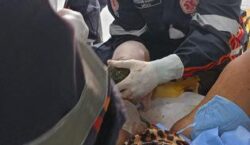 Parto de emergência é realizado em ambulância após resgate aéreo entre Afuá e Macapá