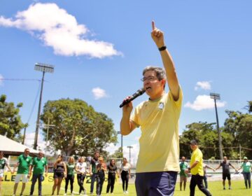 Randolfe anuncia suspensão da venda do Augusto Antunes