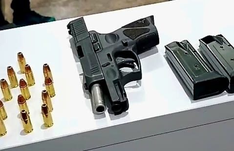Após denúncia de perseguições à ex, empresário é preso com pistola de policial em BMW