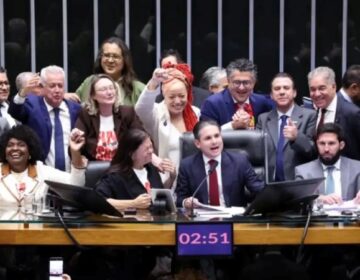Câmara aprova fim da escala 6×1: “recuo da oposição”, diz Malafaia