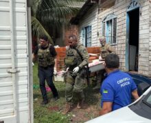 Troca de tiros em base de facção resulta em 3 foragidos mortos