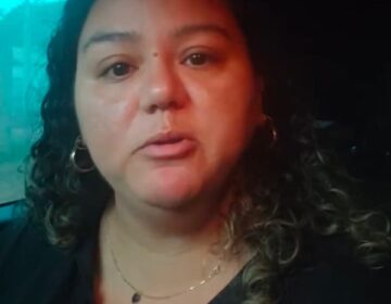 Mãe de menino autista abusado pelo tio policial registra BO após sofrer ameaças e ofensas