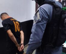 “Trailer do tráfico” é fechado com drogas, eletrônicos e dinheiro no Macapaba