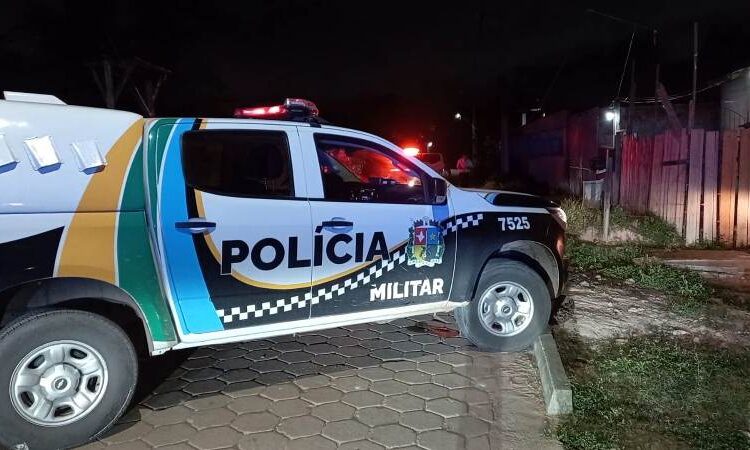 Criminosos mandam moradores deitarem no chão e executam jovem com tiro no rosto