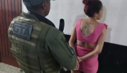 Grávida acusada de matar homem com facada na cabeça é presa