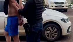Comerciante descumpre medida e agride ex que deixava filho na escola