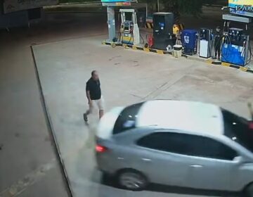 Homem é atropelado 5 vezes após discussão em posto de combustíveis