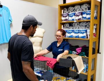 ‘Magazine’ criado por juiz oferece roupas e dignidade a quem quer mudar de vida