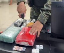 “Pirateiro” é preso com drogas escondidas em bolsa na estrada de Mazagão Velho
