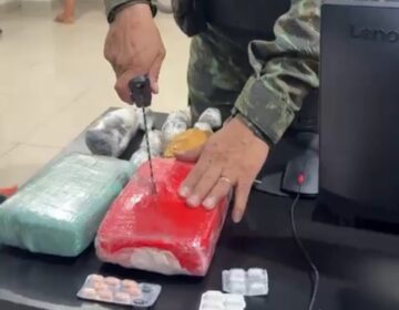 “Pirateiro” é preso com drogas escondidas em bolsa na estrada de Mazagão Velho