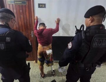 Ladrão com deficiência esconde celular furtado dentro da prótese