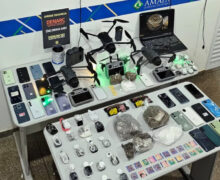 Drones tinham R$ 700 mil em drogas, celulares e relógios encomendados por detento