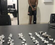 Desesperado, suspeito joga drogas em lago, mas acaba preso