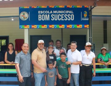 Comunidades quilombola e ribeirinha ganham duas escolas reformadas em Itaubal
