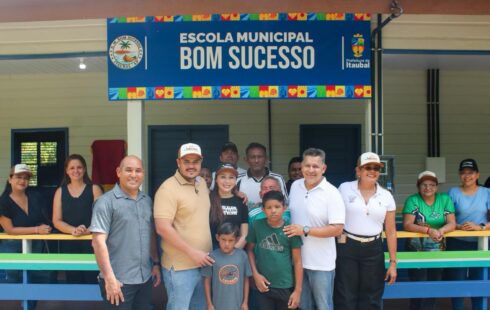 Comunidades quilombola e ribeirinha ganham duas escolas reformadas em Itaubal
