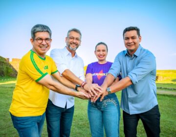 Clécio anuncia vice e oficializa nomes ao Senado: ‘esse time deu liga’