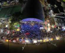 Clécio oficializa candidatura à reeleição em convenção com 70 mil pessoas na orla de Macapá