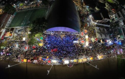 Clécio oficializa candidatura à reeleição em convenção com 70 mil pessoas na orla de Macapá