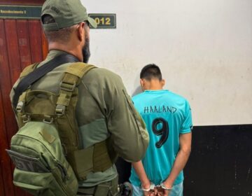 Em quarto de jovem, policiais encontram comércio do tráfico