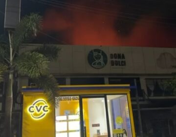 CBM diz que incêndio que destruiu parte de restaurante começou pela cozinha