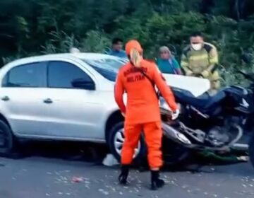 Mulher morre após carro atingir motocicleta na Perimetral Norte