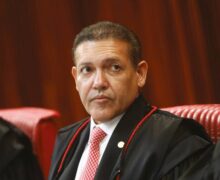 Presidente do TSE põe em dúvida crime eleitoral e suspende cassação de Toinho Garimpeiro
