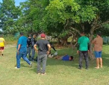 Reincidente em assédio oferece R$ 7 a criança, a leva para terreno e acaba surrado por populares