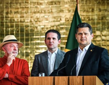 Alcolumbre confirma a Lula taxa das blusinhas na pauta e avanço da PEC da escala 6×1