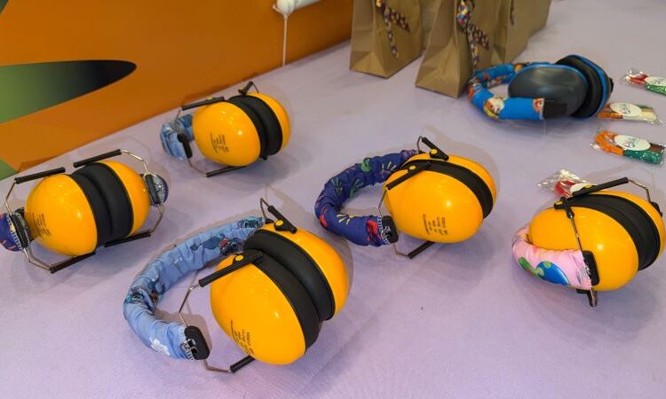 Expofeira 2026 oferece abafadores e espaço exclusivo para pessoas com TEA e TDAH