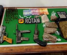 Suspeitos fogem do Bope deixando drogas e armas caseiras para trás