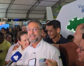 Clécio fala de empregos com o petróleo: ‘notícia do século para a economia’