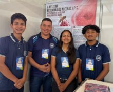 Estudantes pesquisam uso do veneno de abelha em tratatamento contra câncer de mama