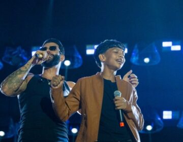 Em show com público 224 mil pessoas, Gusttavo Lima emociona em dueto com jovem do Amapá